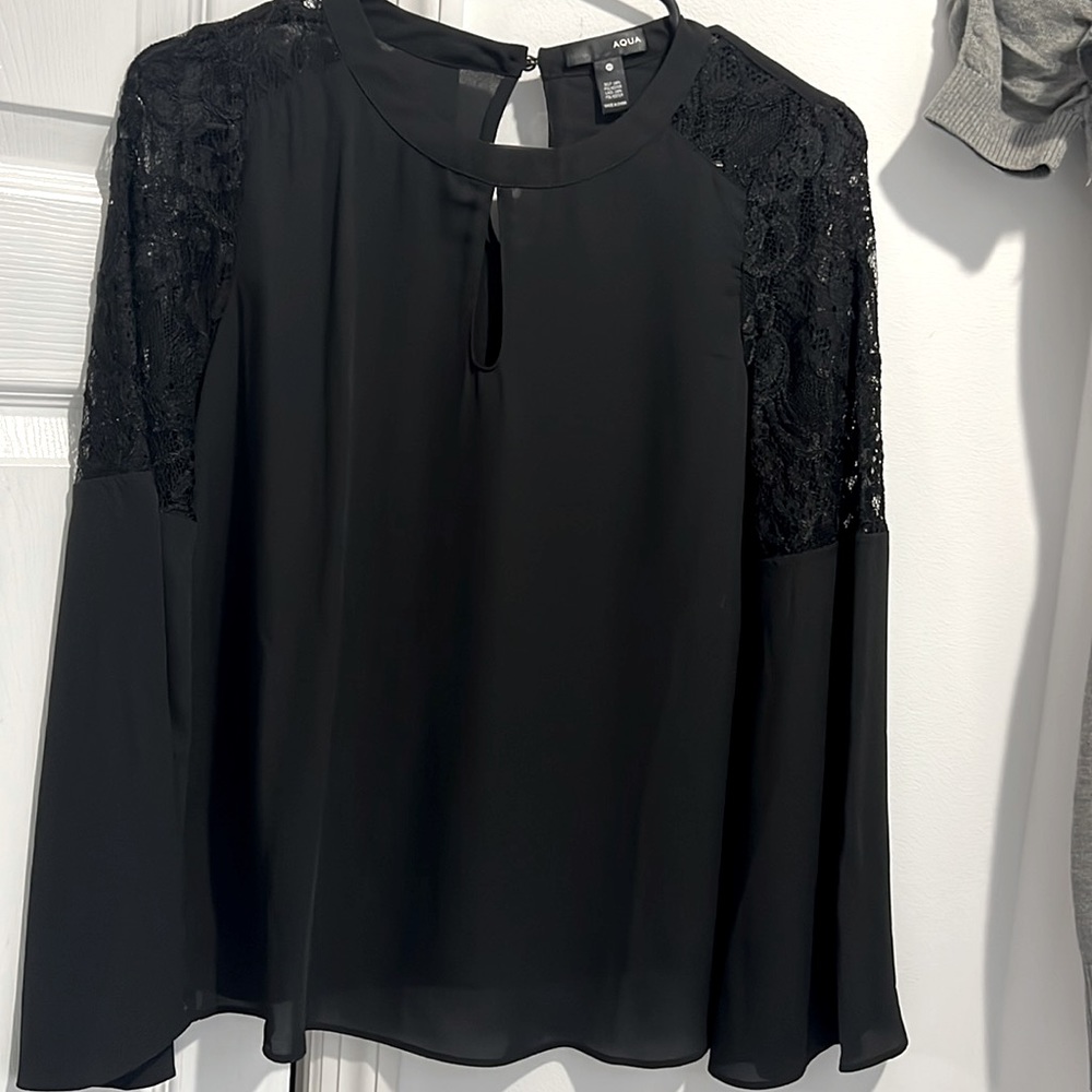 Aqua brand bell sleeve blouse